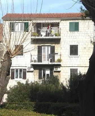 Eco Old Town B&B 3*