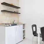 לינה וארוחת בוקר Eco Old Town ספליט